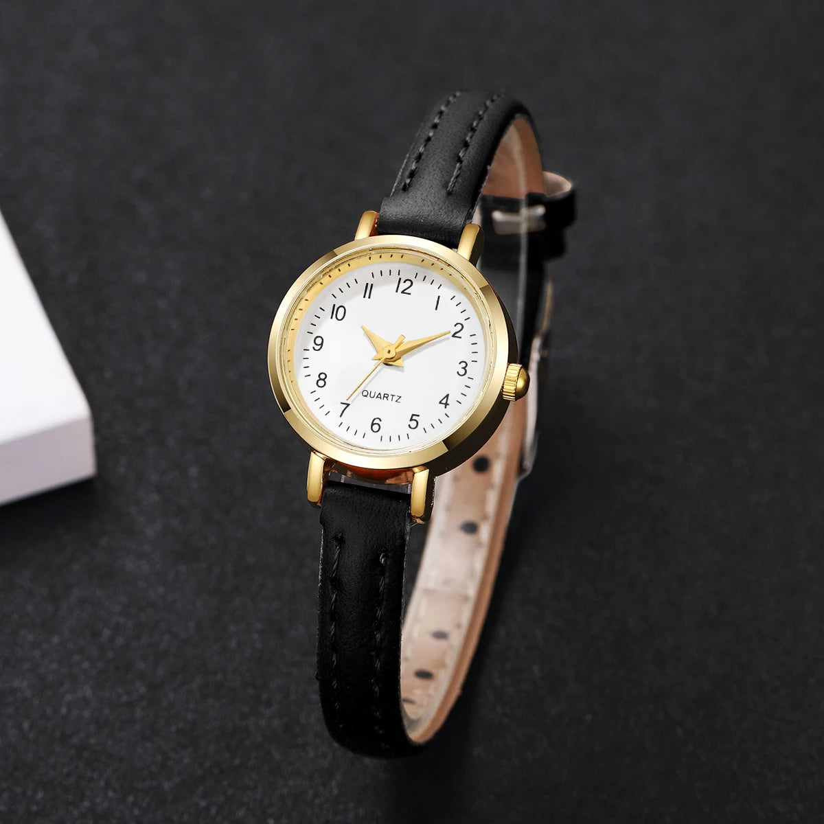 Relógio Feminino Minimalista Pulseira de Couro